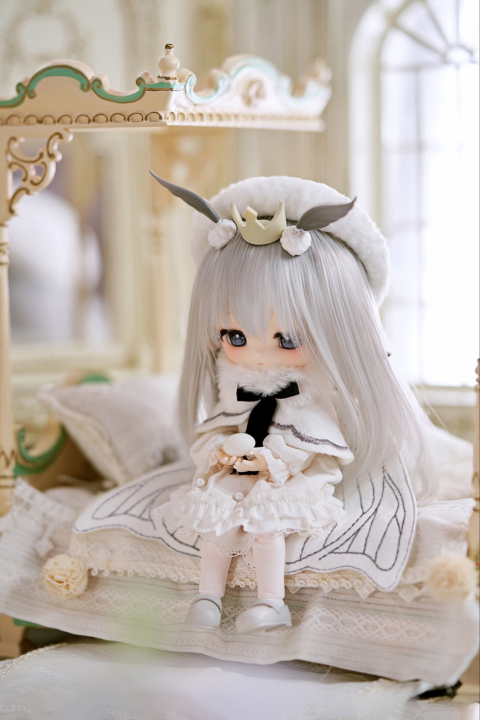 Piccodo Action Doll x White Box Alice Chibi-Style Doll Shirokuwa