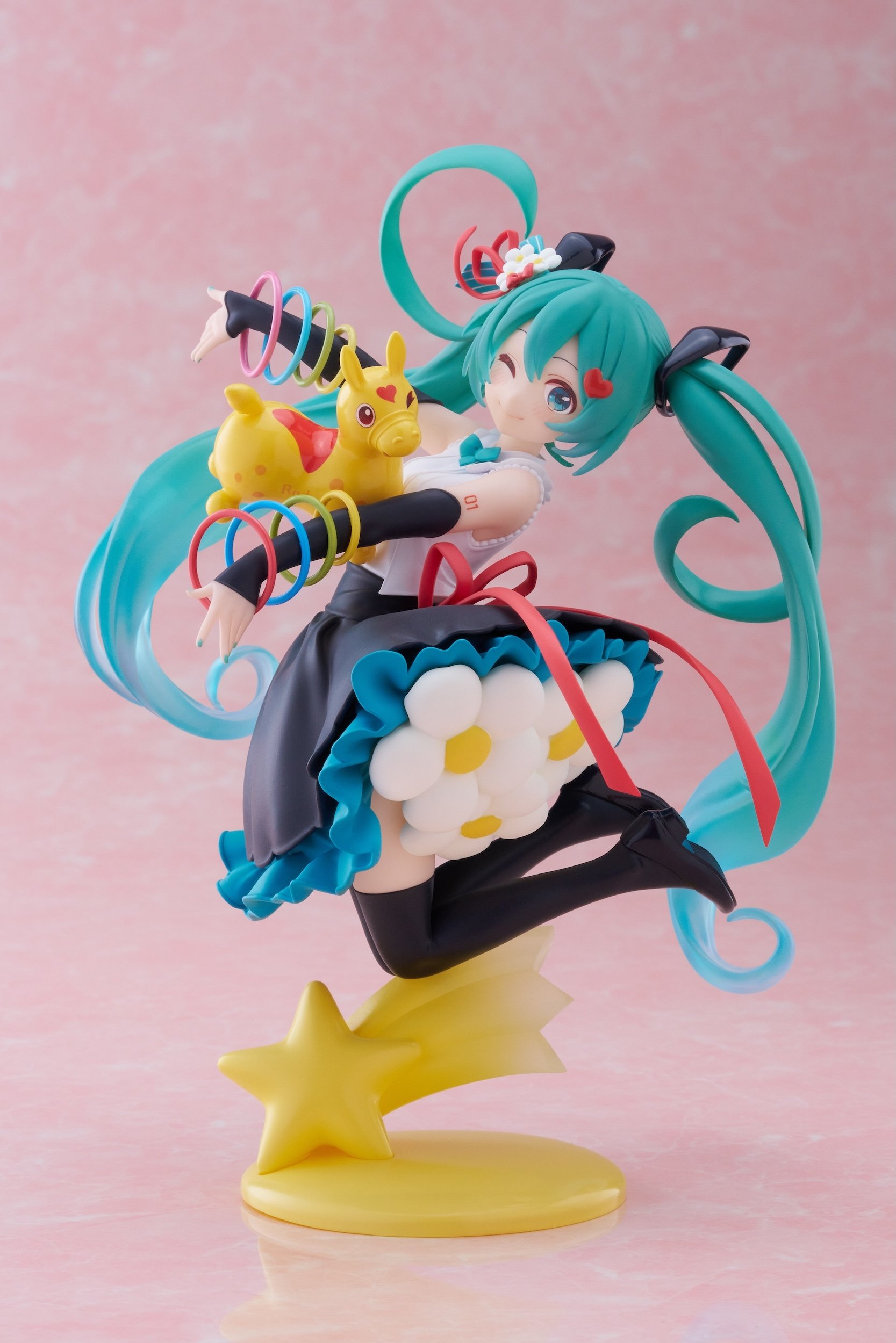 Artist Masterpiece Figure+ Hatsune Miku x Rody: 39 / Thank You Ver 