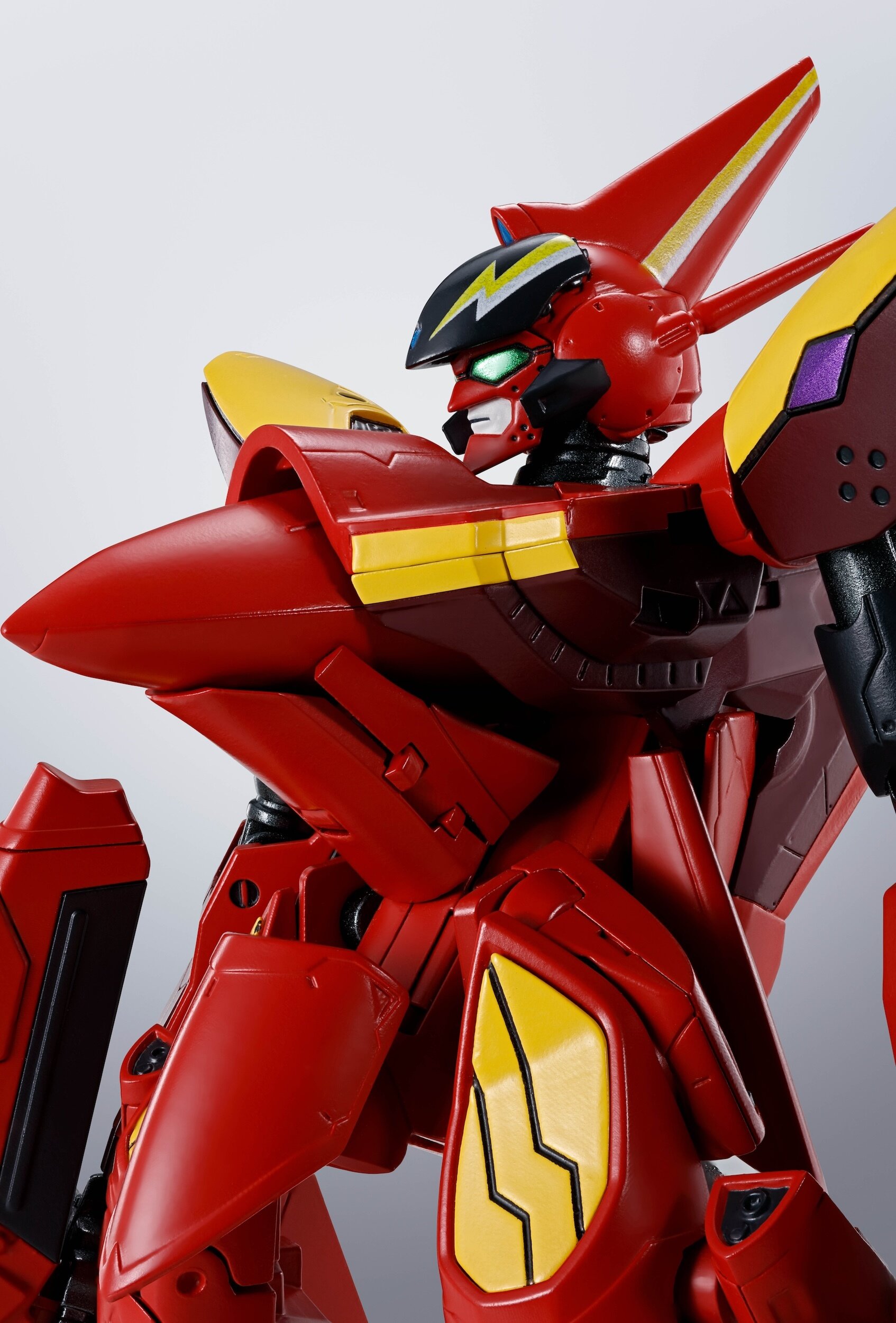 Hi-Metal R Macross 7 VF-19 Custom Fire Valkyrie: Bandai
