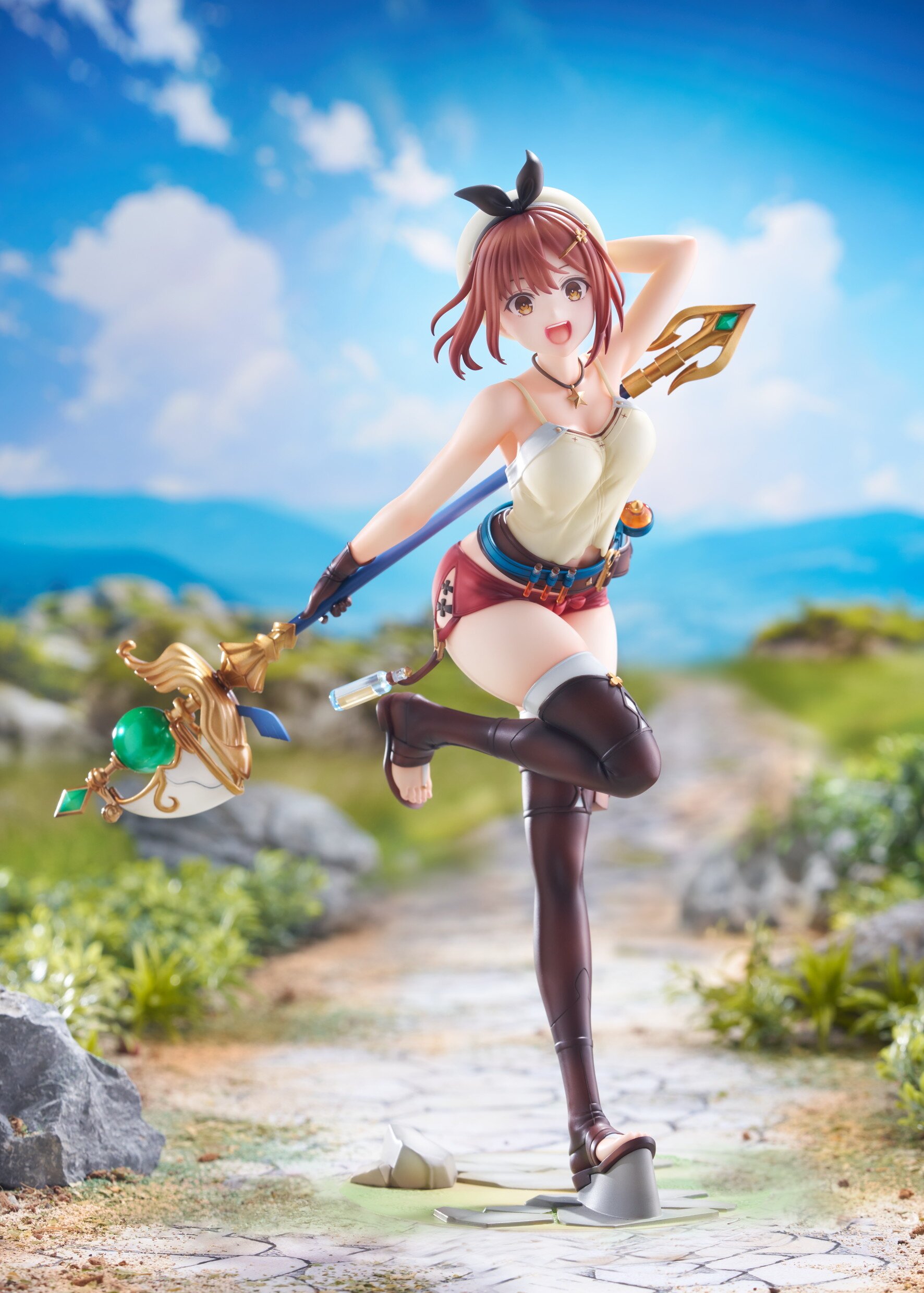 Atelier Ryza: Ever Darkness & the Secret Hideout Reisalin Stout: Summer  Adventure! Ver. 1/7 Scale Figure