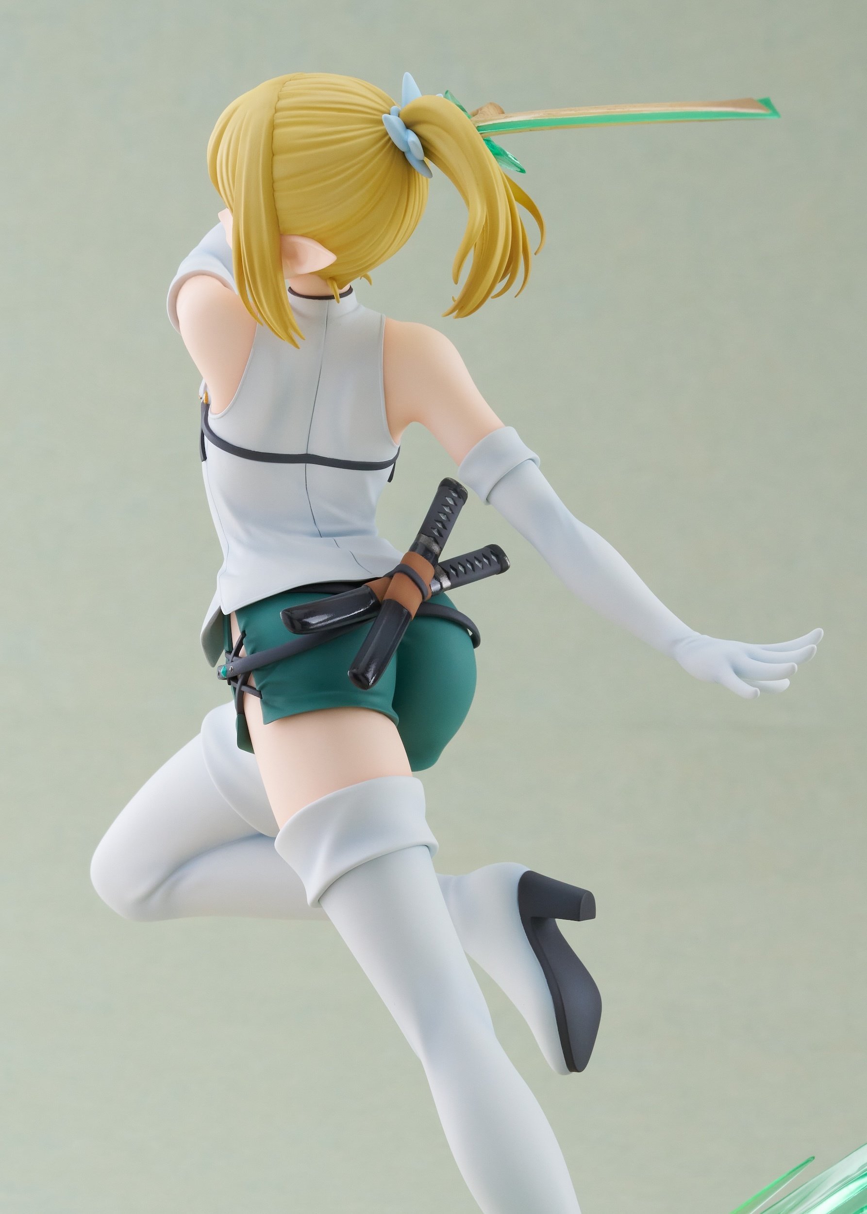 Is It Wrong to Try to Pick Up Girls in a Dungeon? Ⅴ Ryu Lion