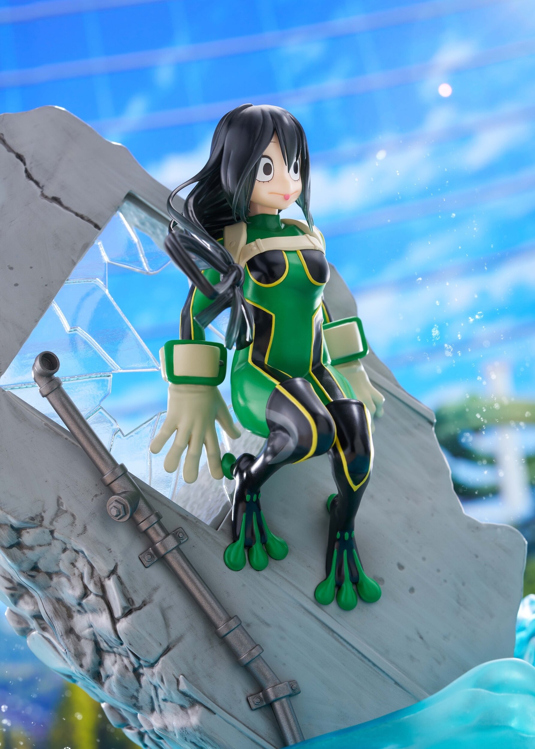 Tsuyu fashion Scale Figure