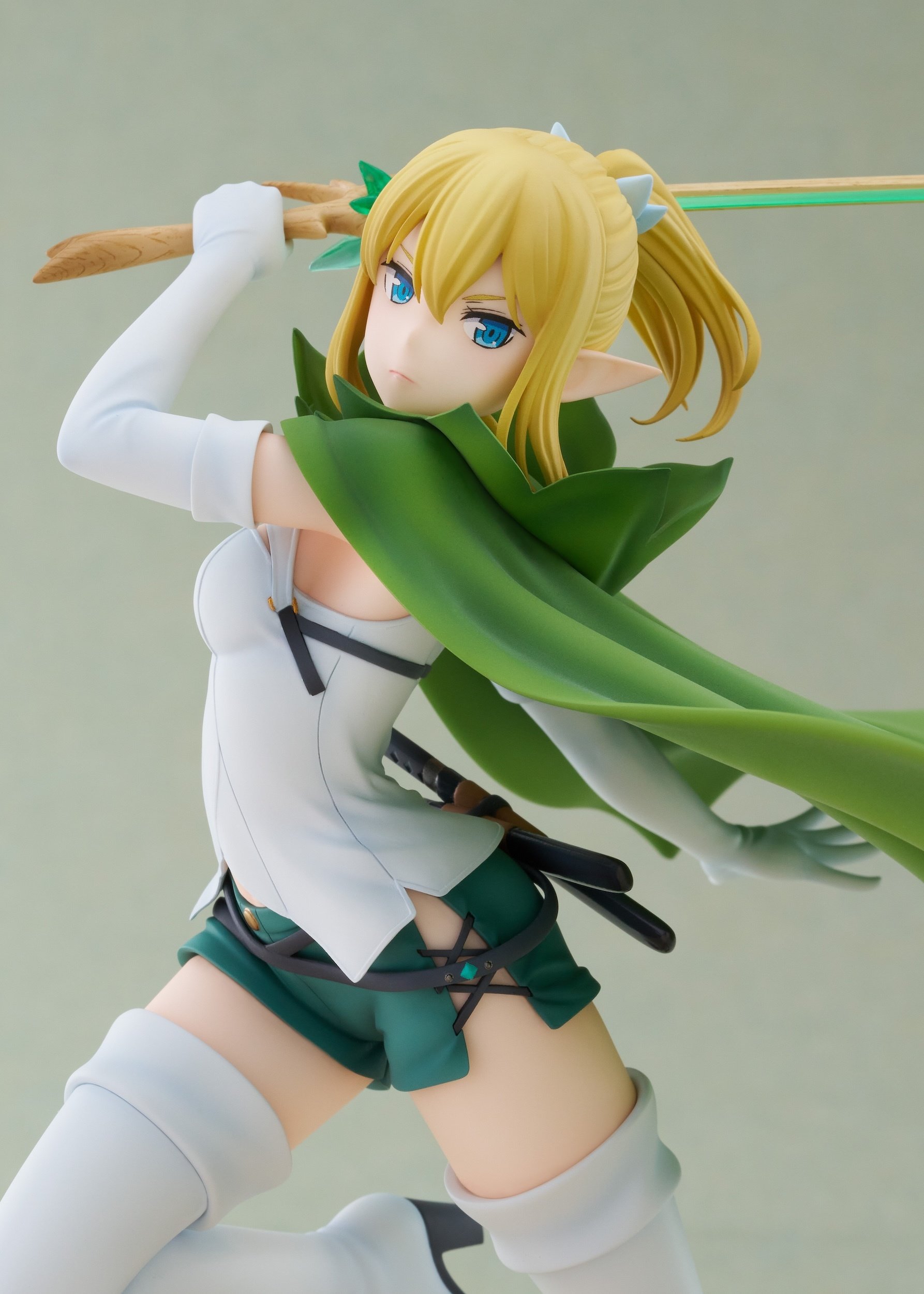 りゅうや Is It Wrong to Try to Pick Up Girls in a Dungeon? Ⅴ Ryu Lion