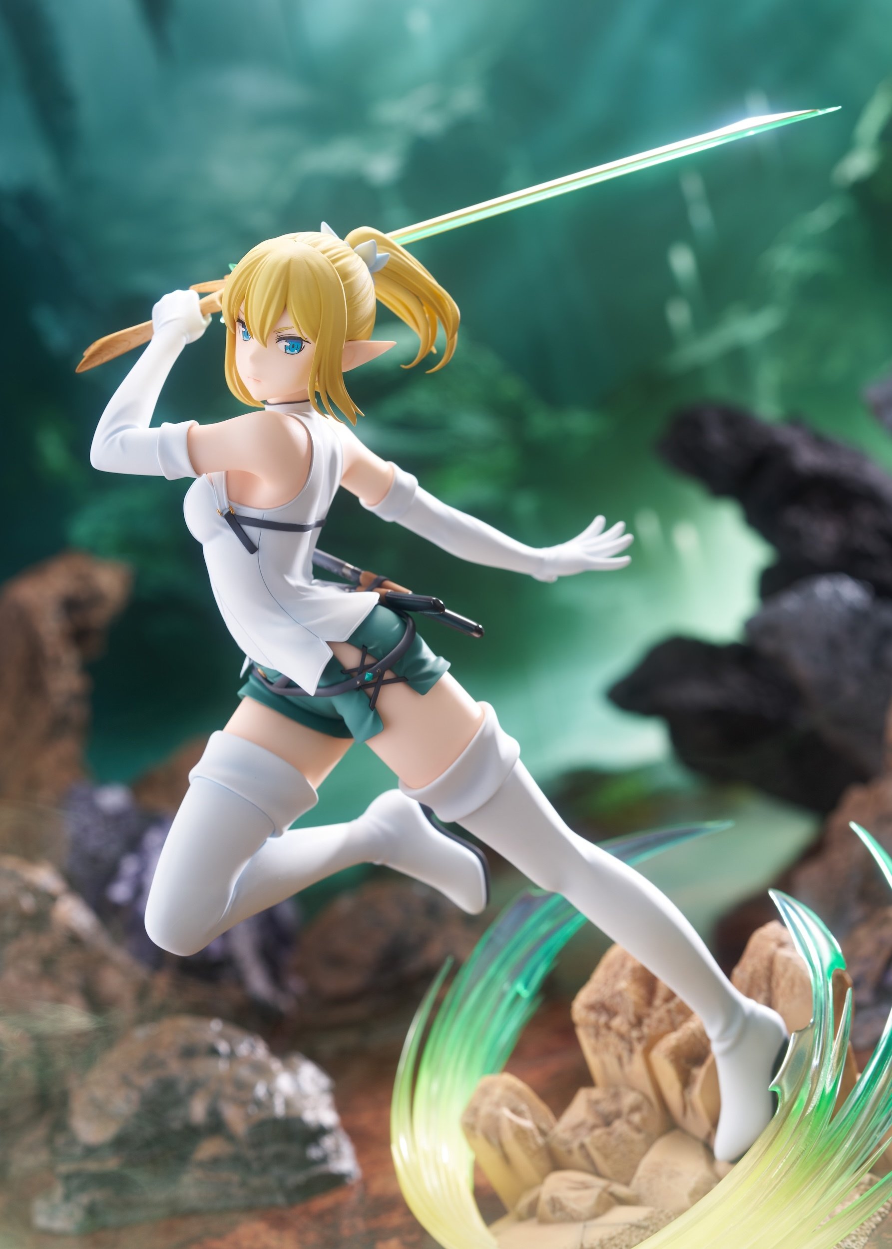 Is It Wrong to Try to Pick Up Girls in a Dungeon? Ⅴ Ryu Lion