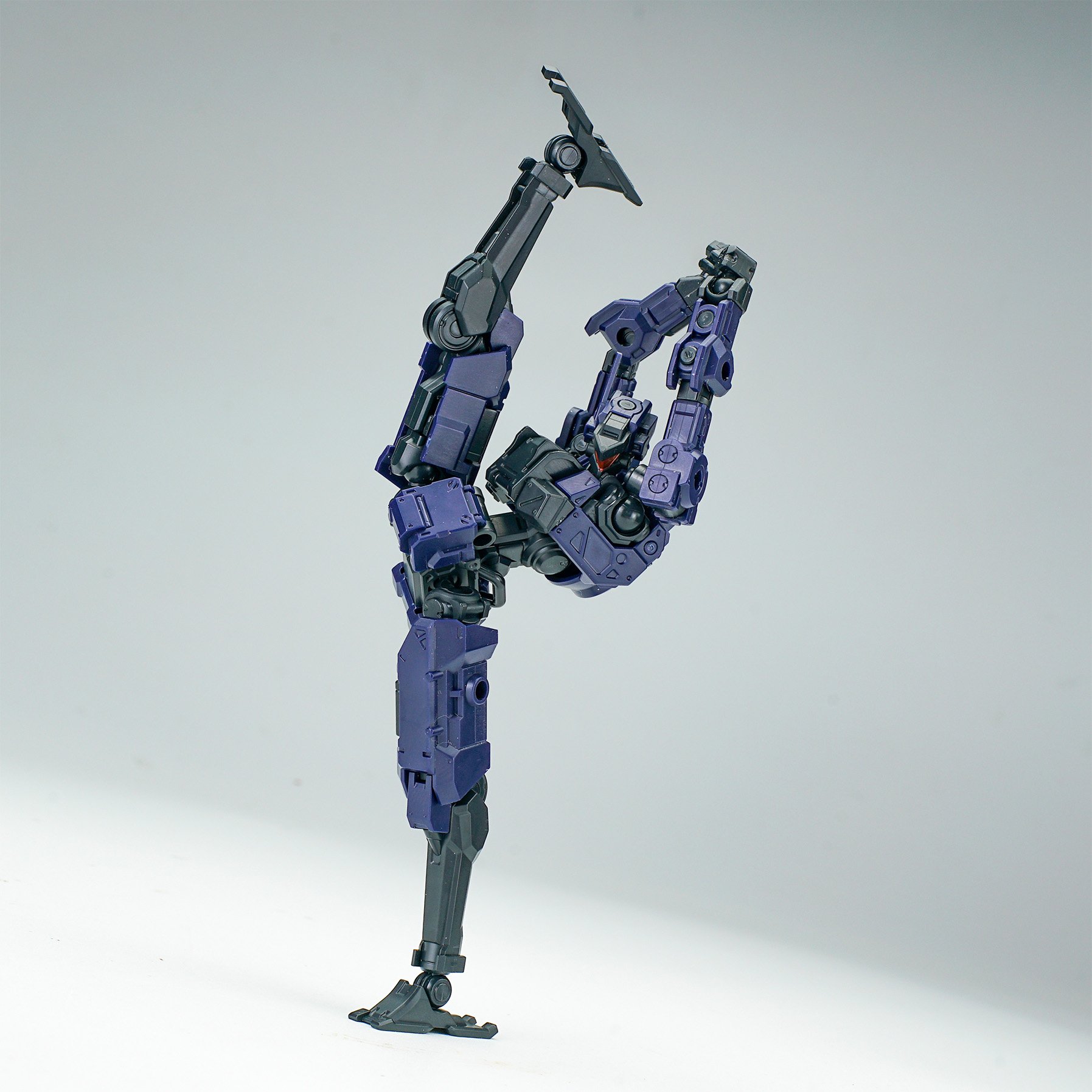 3 Min Project Series Fenrir (Blue) 1/18 Scale Plastic Model Kit