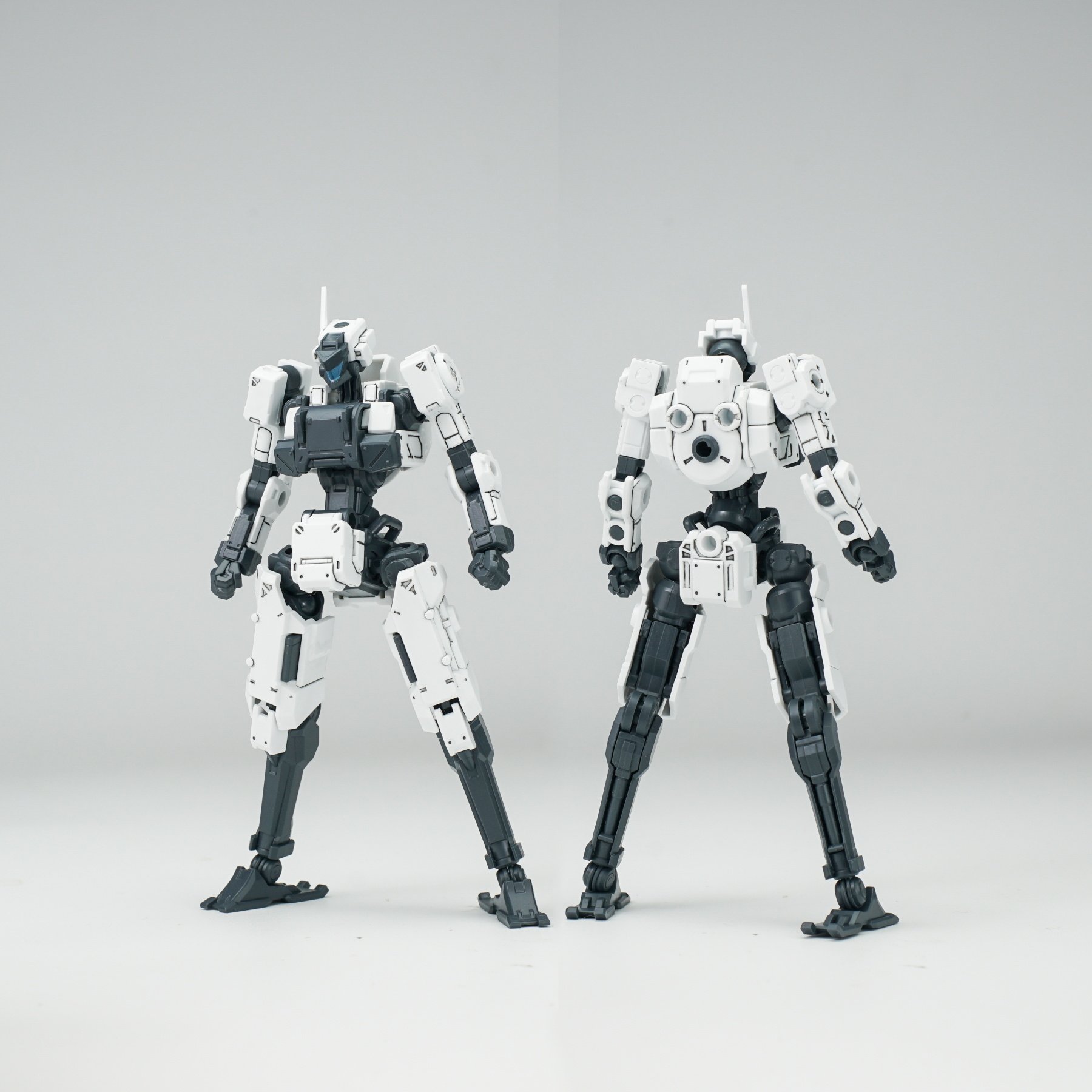 3 Min Project Series Fenrir (White) 1/18 Scale Plastic Model Kit