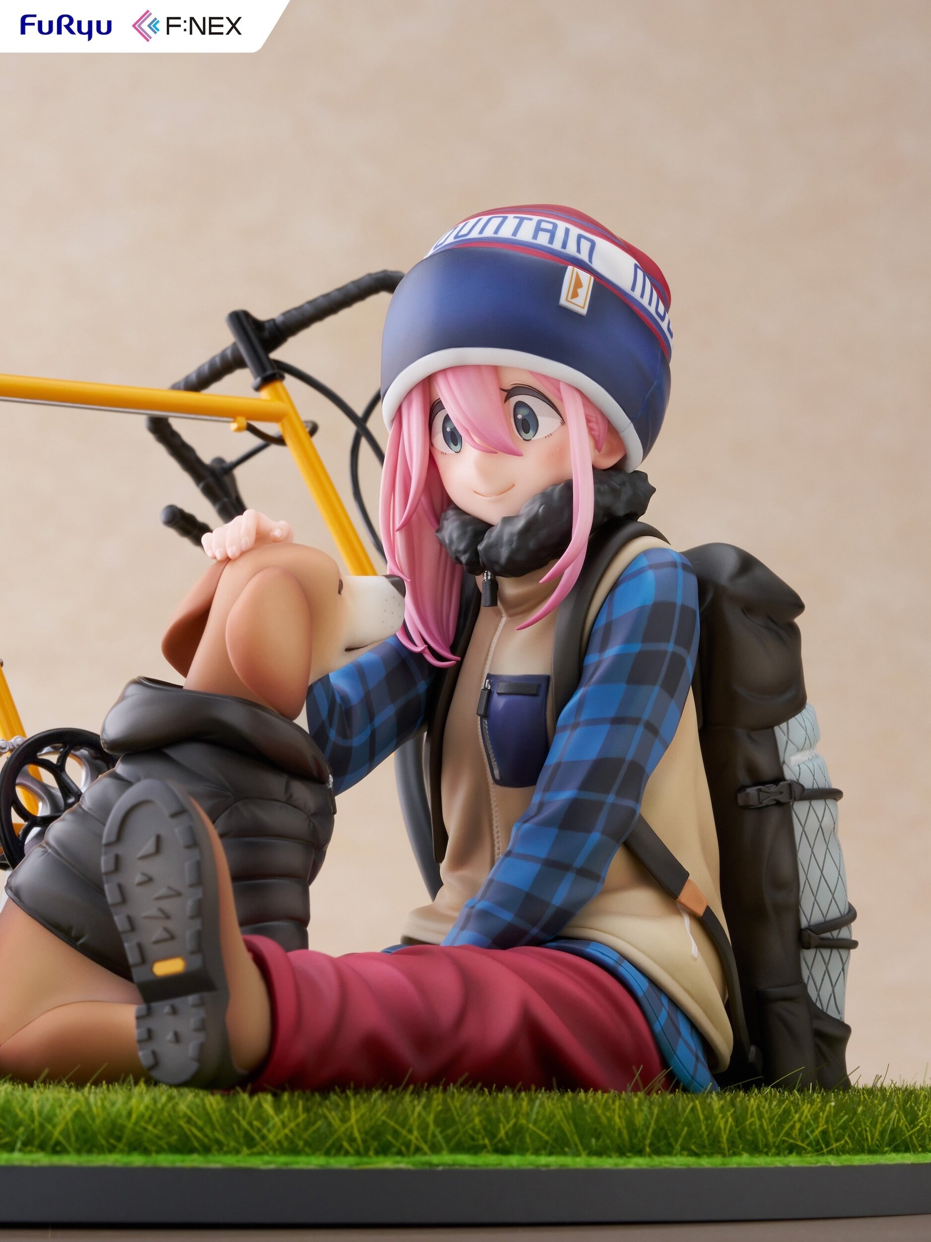 Laid-Back Camp Season 3 Nadeshiko Kagamihara 1/7 Scale