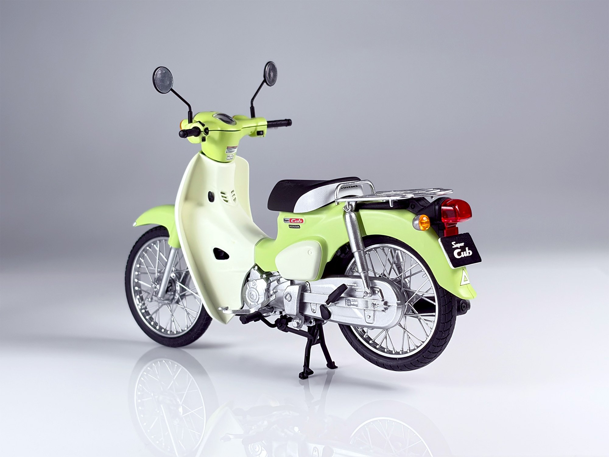 Honda Super Cub: Zundamon Edition 1/12 Scale Plastic Model Kit