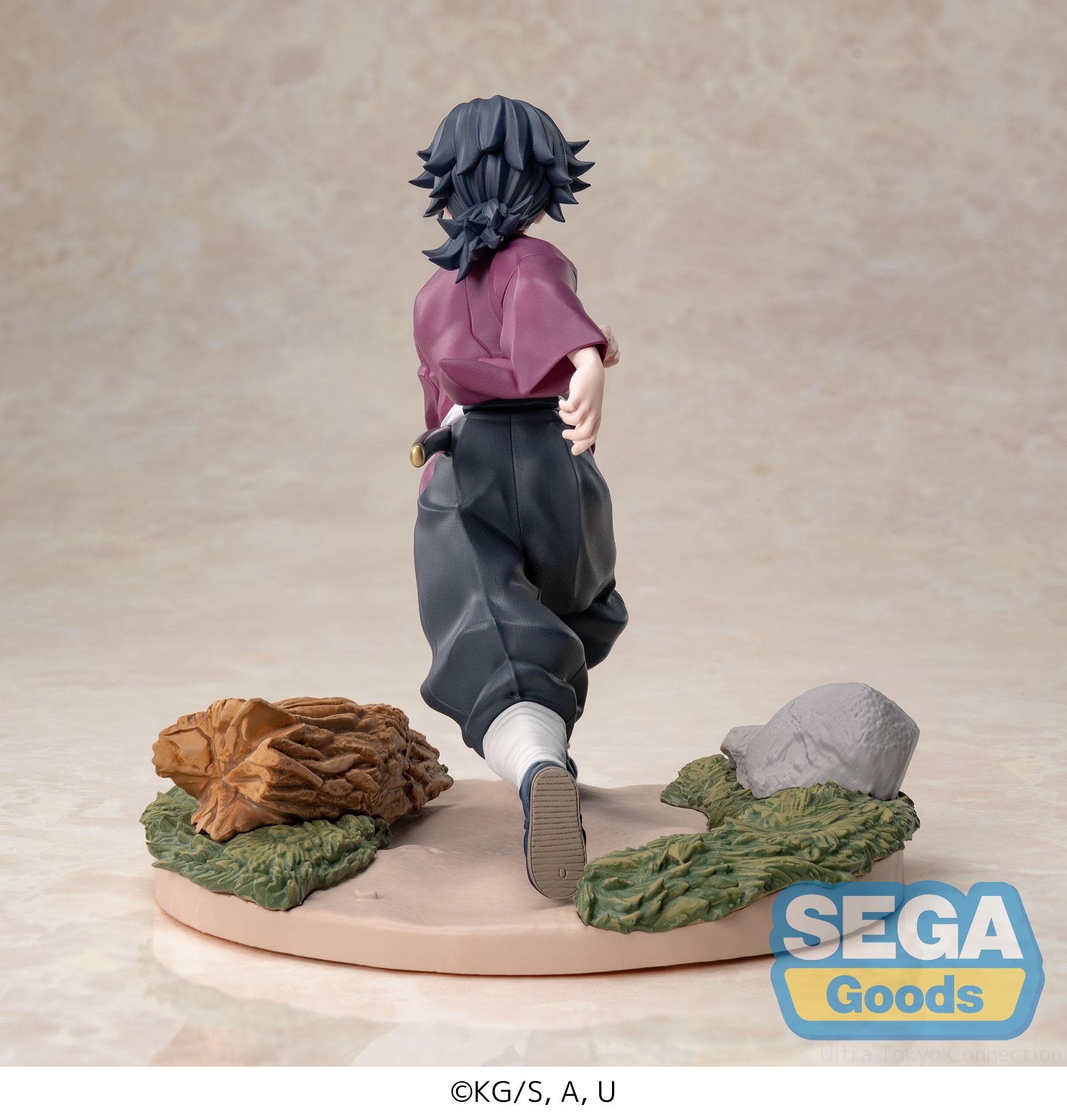 Xross Link Figure Demon Slayer: Kimetsu no Yaiba Giyu Tomioka  display picture 1