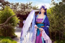 Lihua (Apothecary Diaries) Cosplay by Calssara