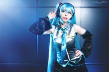 Miku Hatsune (Vocaloid) Cosplay by Calssara