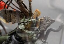 Figurines: Edward and Alphonse Elric 