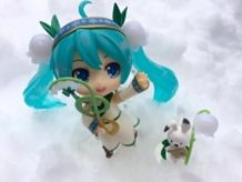 Snow Miku in the Snow