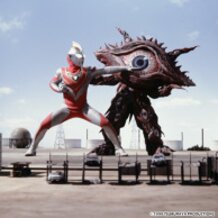 ULTRAMAN bertarung dengan Gan Q
