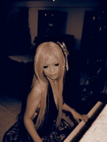 Megurine Luka (Kiss version)