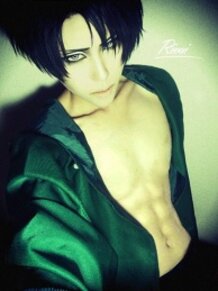 HOT LEVI COSPLAY ! *OOO*