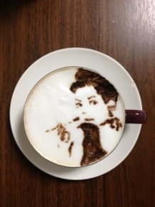 latte art~a woman~