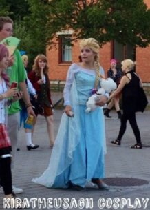 Elsa during NärCon (1)