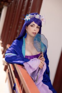 Lihua (Apothecary Diaries) Cosplay by Calssara
