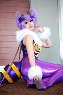 Q-bee Cosplay - Queen of the Soul Bees