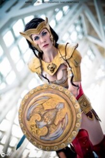 Wonder Woman - Injustice: Regime armor