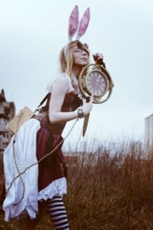 Белый Кролик (Алиса в стране чудес ориджинал)