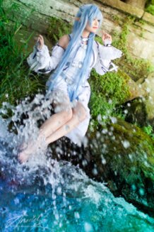 Asuna Yuuki: "Feel the Water, See the Light"