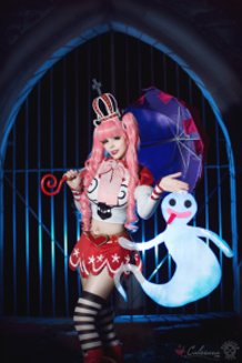 Perona (One Piece) Cosplay by Calssara