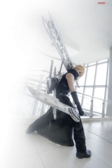 FF7 : Advent Children - Cloud Strife