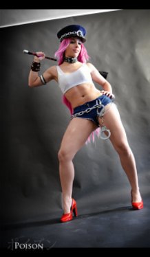 Poison Cosplay 02