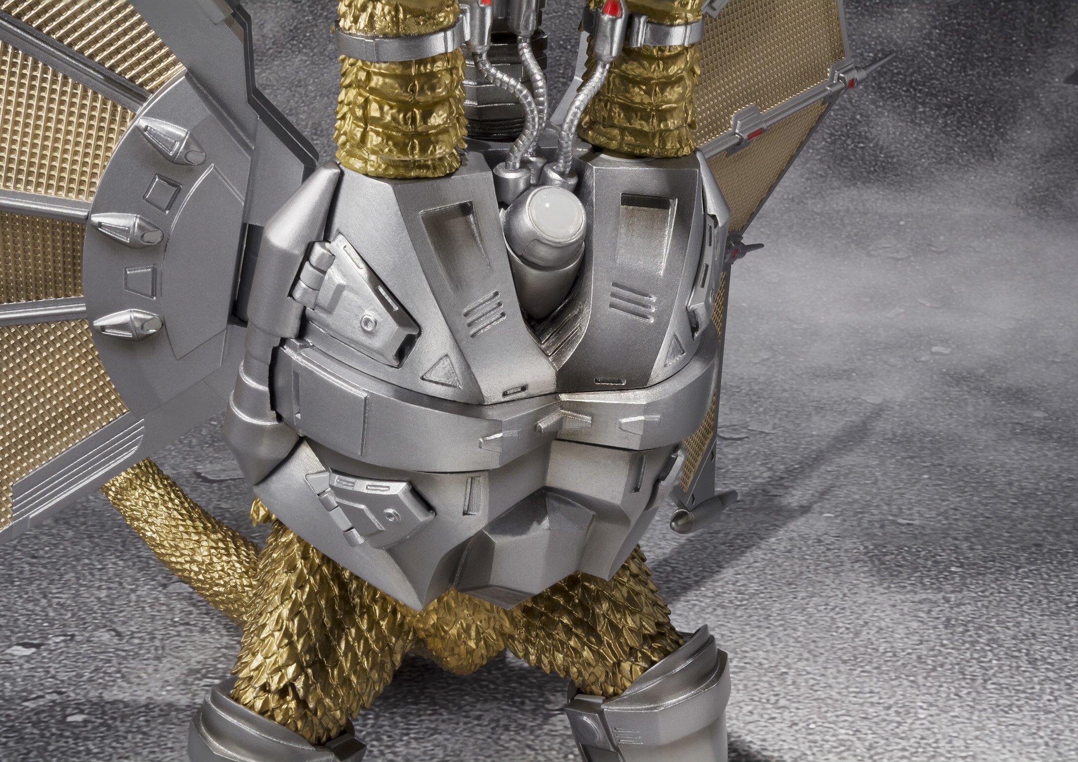 S.H.MonsterArts Mecha-King Ghidorah: Bandai - Tokyo Otaku