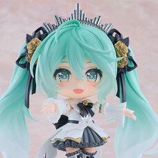 Nendoroid Hatsune Miku Symphony: 10th Anniversary Ver.