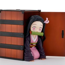 Demon Slayer: Kimetsu no Yaiba Figure Nezuko in Box Non-Scale Figure