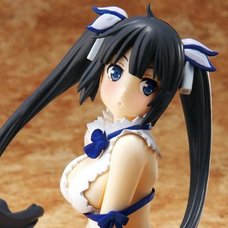 Is It Wrong to Try to Pick Up Girls in a Dungeon? Hestia Figure