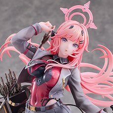Colors:Red 1/7 Scale Figure