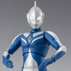 S.H.Figuarts Ultraman Cosmos Luna Mode