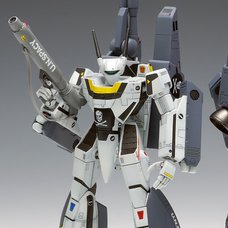 Macross: Do You Remember Love? VF-1S Strike Valkyrie [Battroid] Hikaru Ichijyo's Unit / Roy Focker's Unit 1/100 Scale Plastic Model