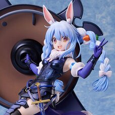 Usada Pekora x Fate/Grand Order Mash Kyrielight 1/7 Scale Collaboration Figure