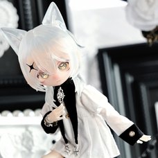 Street Encounter Series Doll Special Design Cat - Upside-Down Steps