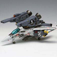 Macross: Do You Remember Love? VF-1S Strike Valkyrie [Fighter] Hikaru Ichijyo's Unit / Roy Focker's Unit 1/100 Scale Plastic Model