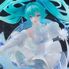 Hatsune Miku: Crystal Dress Ver. 1/7 Scale Figure