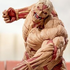 GigantiX Attack on Titan Reiner Braun: Armored Titan Ver.