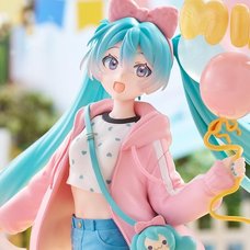 Muchute Figure Hatsune Miku: Theme Park Date Ver.