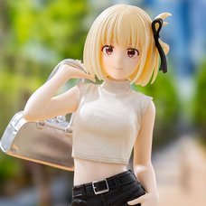 Lycoris Recoil Chisato Nishikigi: Street Snap Ver. High Premium Figure