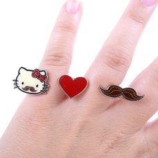 Hello Kitty Mustache & Heart 2-Finger Ring