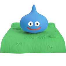 Dragon Quest Plastic Model Kit Series Slime w/ Meadow Base (Re-run)