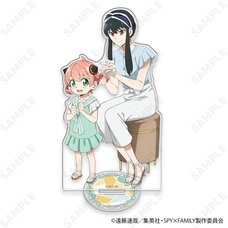Spy x Family Acrylic Stand Anya & Yor: Summer Odekeke Ver.