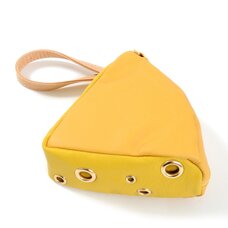 Accommode Cheese Pouch
