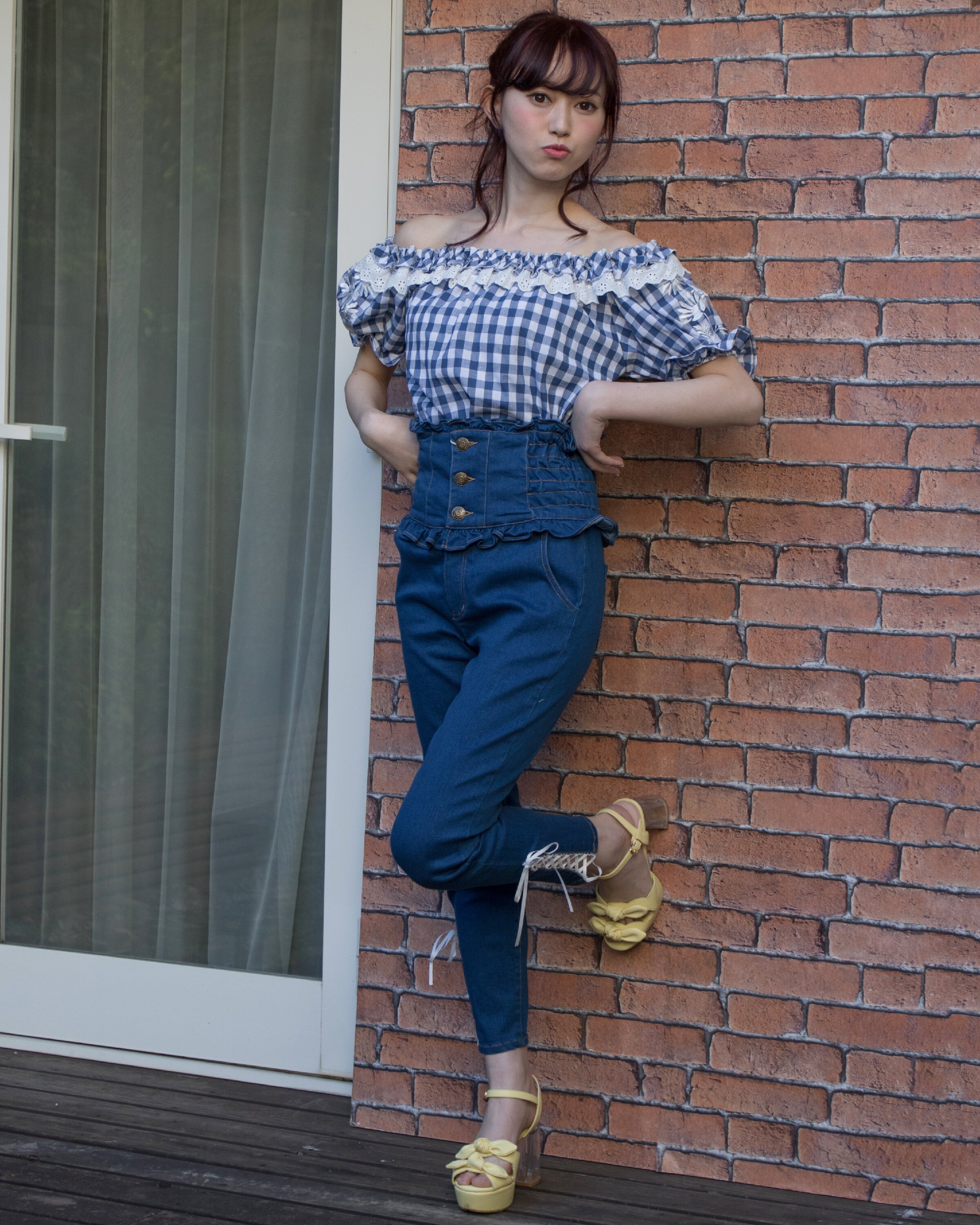 LIZ LISA Gingham Check Embroidered Off-Shoulder Blouse