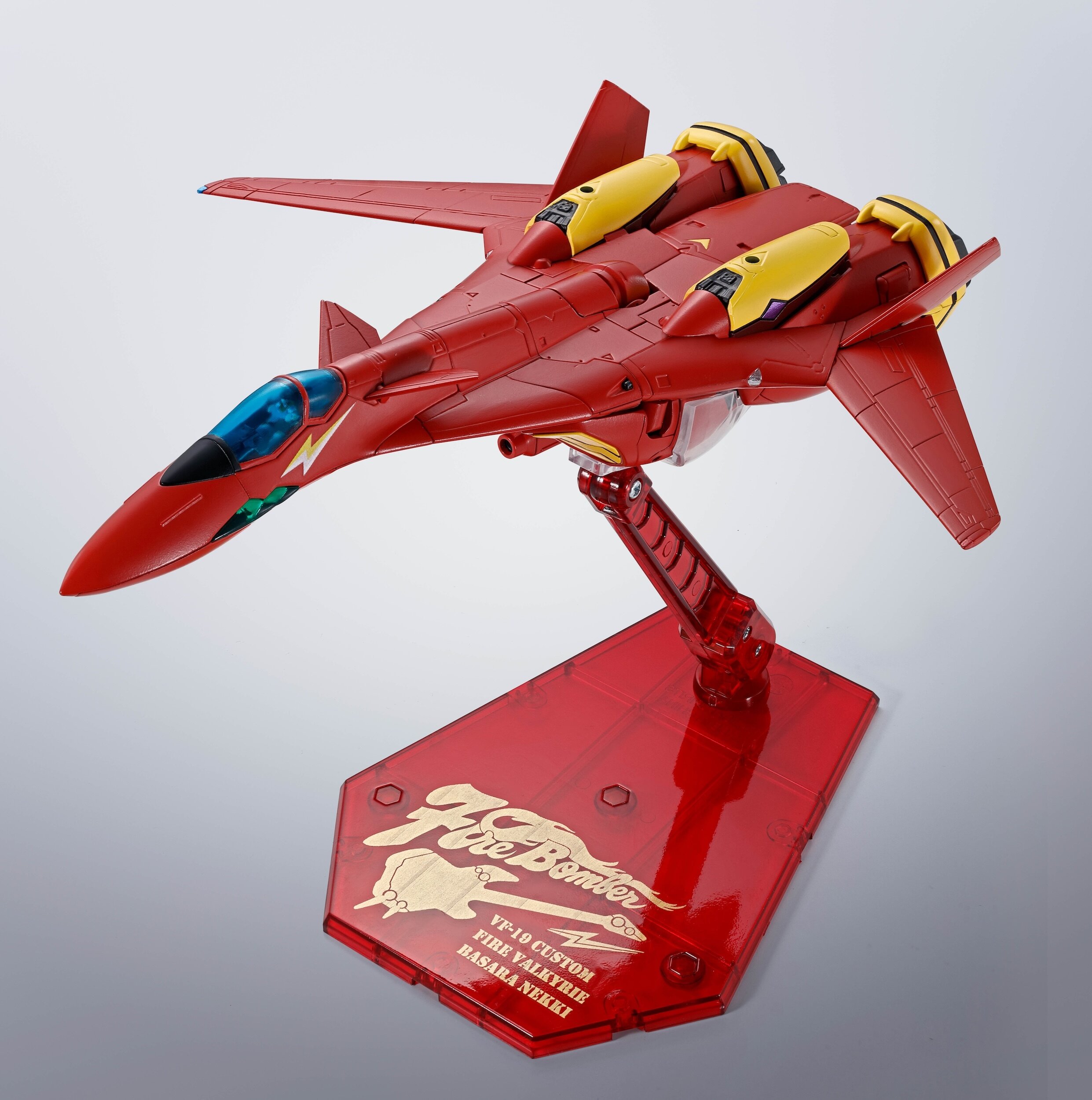Bandai Macross 7 HG 1/100 VF-19 Custom Fire Valkyrie with